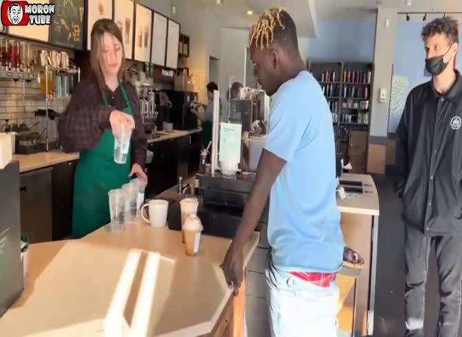 Video :A YouTuber jerks off to a Starbucks employee&mdash;this is shocking!